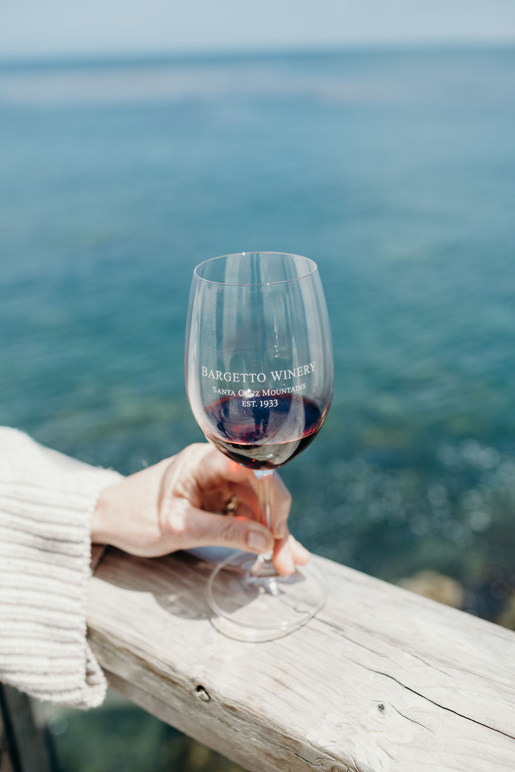 inside-of-tasting-room-vertical